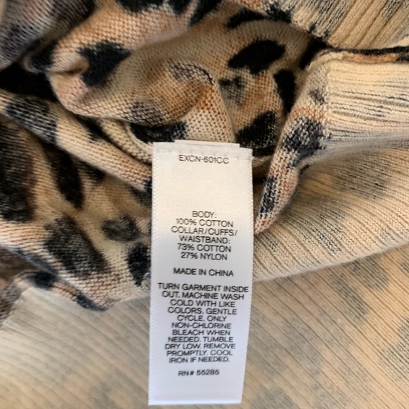 Express Sweater❤️ - Picture 3 of 4